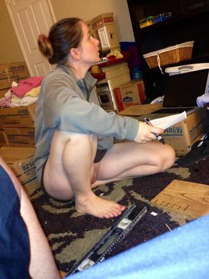 Bottomless DIY babes